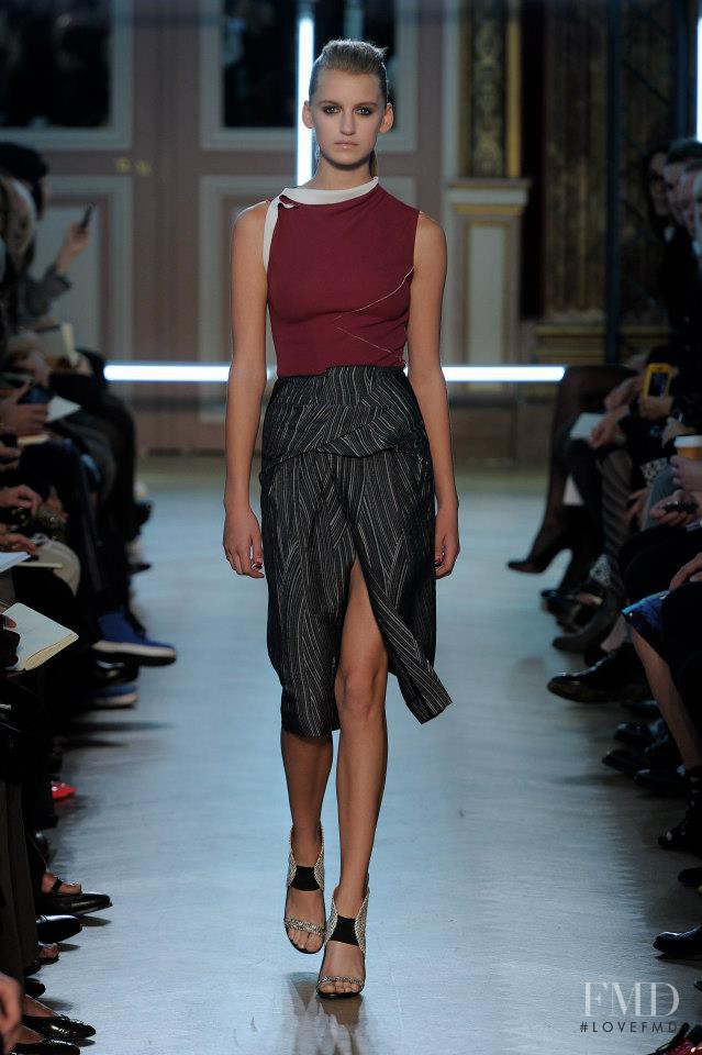 Roland Mouret fashion show for Spring/Summer 2013