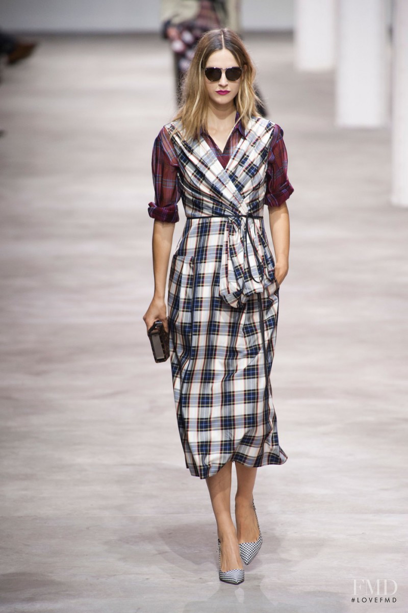 Mirte Maas featured in  the Dries van Noten fashion show for Spring/Summer 2013