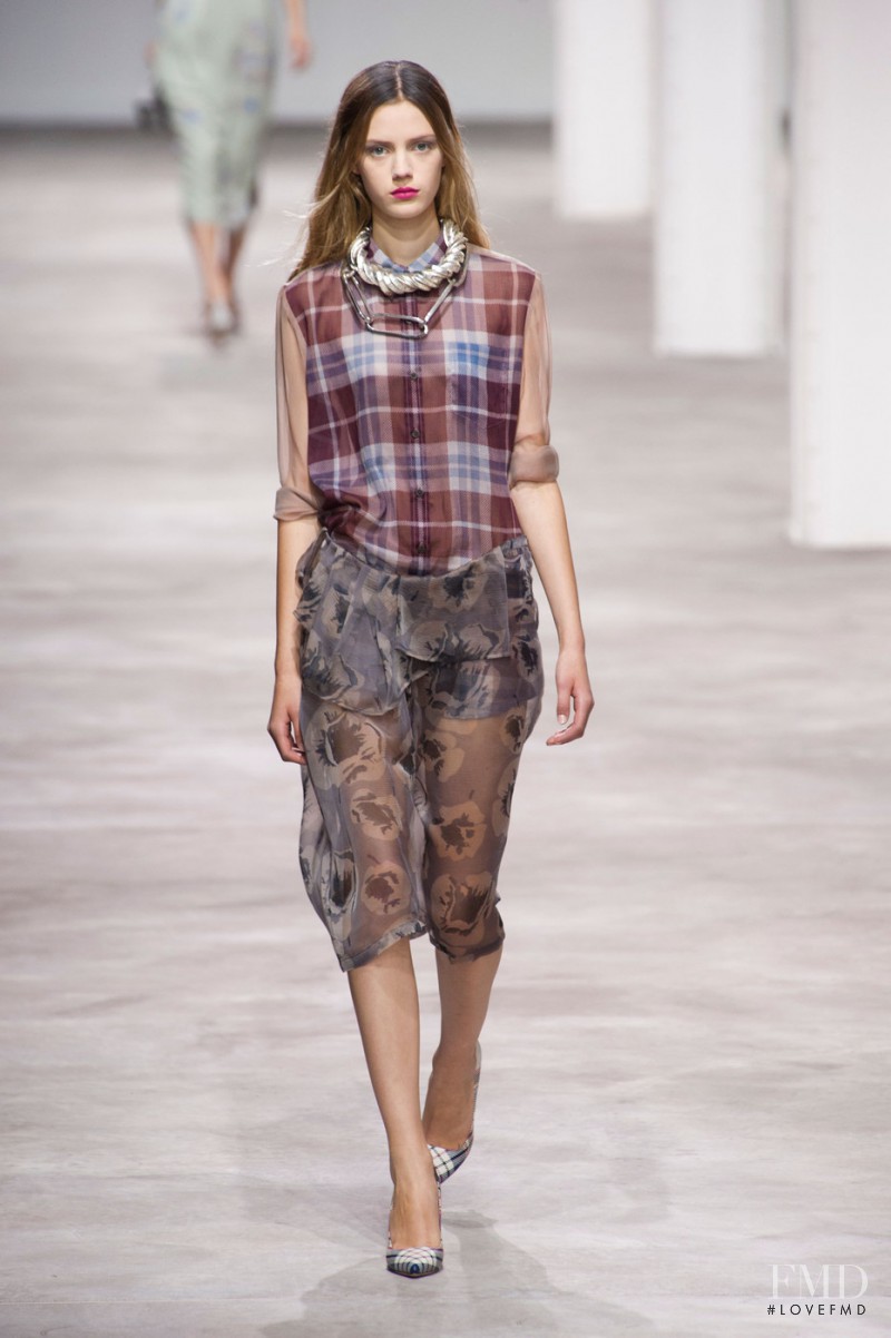 Esther Heesch featured in  the Dries van Noten fashion show for Spring/Summer 2013