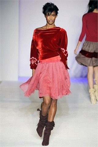 Sessilee Lopez featured in  the Sophie Theallet fashion show for Autumn/Winter 2010