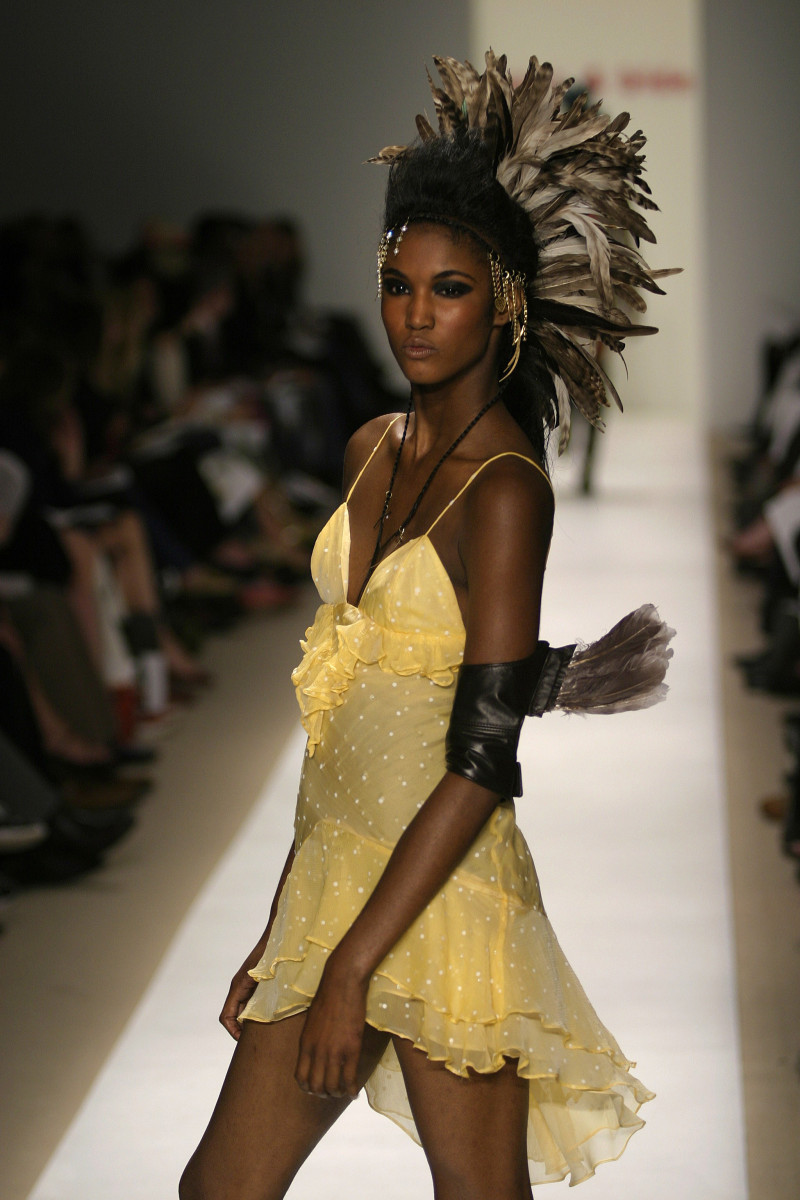 Sessilee Lopez featured in  the Sass & Bide fashion show for Spring/Summer 2005