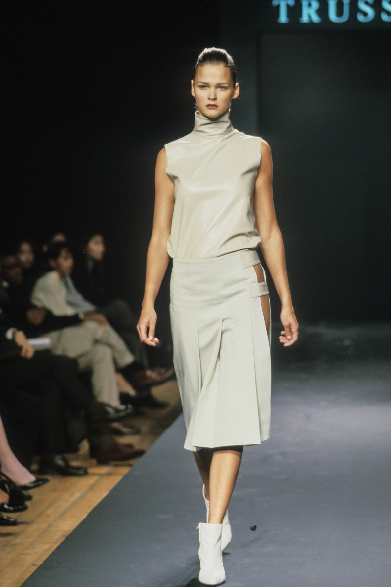 Carmen Kass featured in  the Trussardi fashion show for Spring/Summer 1998