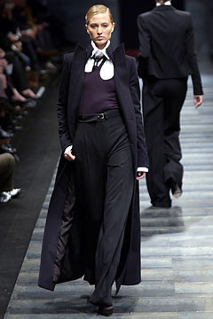 Lagerfeld Gallery fashion show for Autumn/Winter 2003