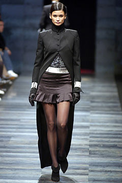Lagerfeld Gallery fashion show for Autumn/Winter 2003