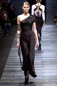 Lagerfeld Gallery fashion show for Autumn/Winter 2003