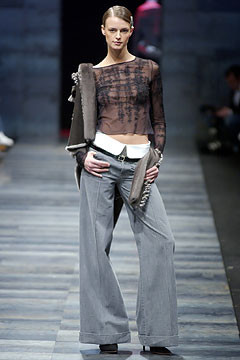 Lagerfeld Gallery fashion show for Autumn/Winter 2003
