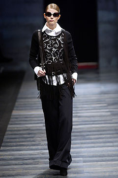 Lagerfeld Gallery fashion show for Autumn/Winter 2003