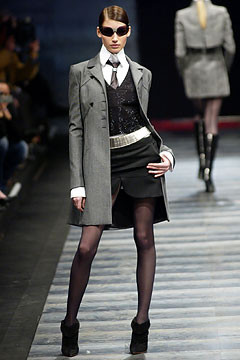 Lagerfeld Gallery fashion show for Autumn/Winter 2003