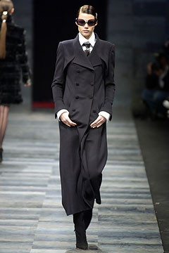 Lagerfeld Gallery fashion show for Autumn/Winter 2003