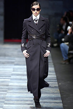Lagerfeld Gallery fashion show for Autumn/Winter 2003