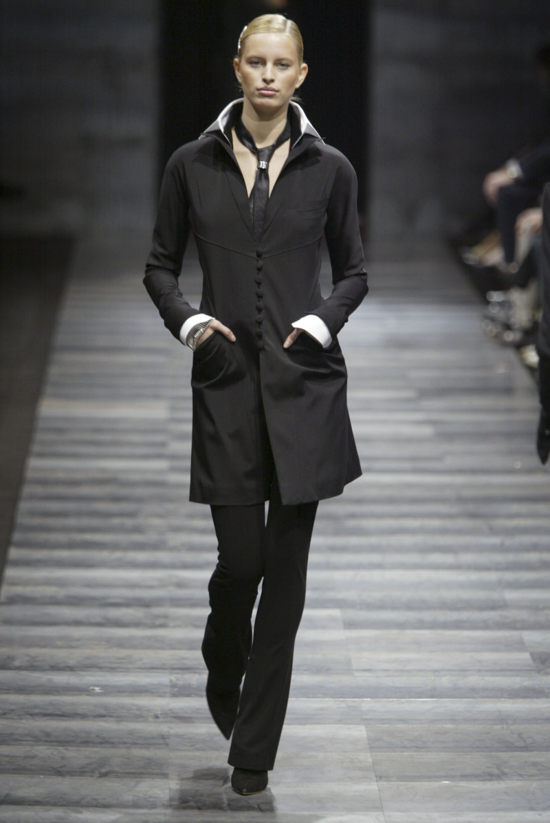 Karolina Kurkova featured in  the Lagerfeld Gallery fashion show for Autumn/Winter 2003