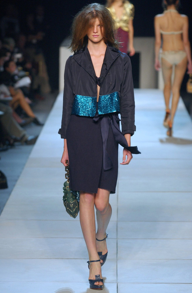 Louis Vuitton fashion show for Spring/Summer 2004
