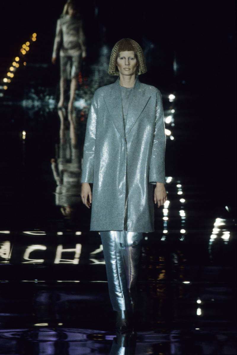 Givenchy fashion show for Autumn/Winter 1999