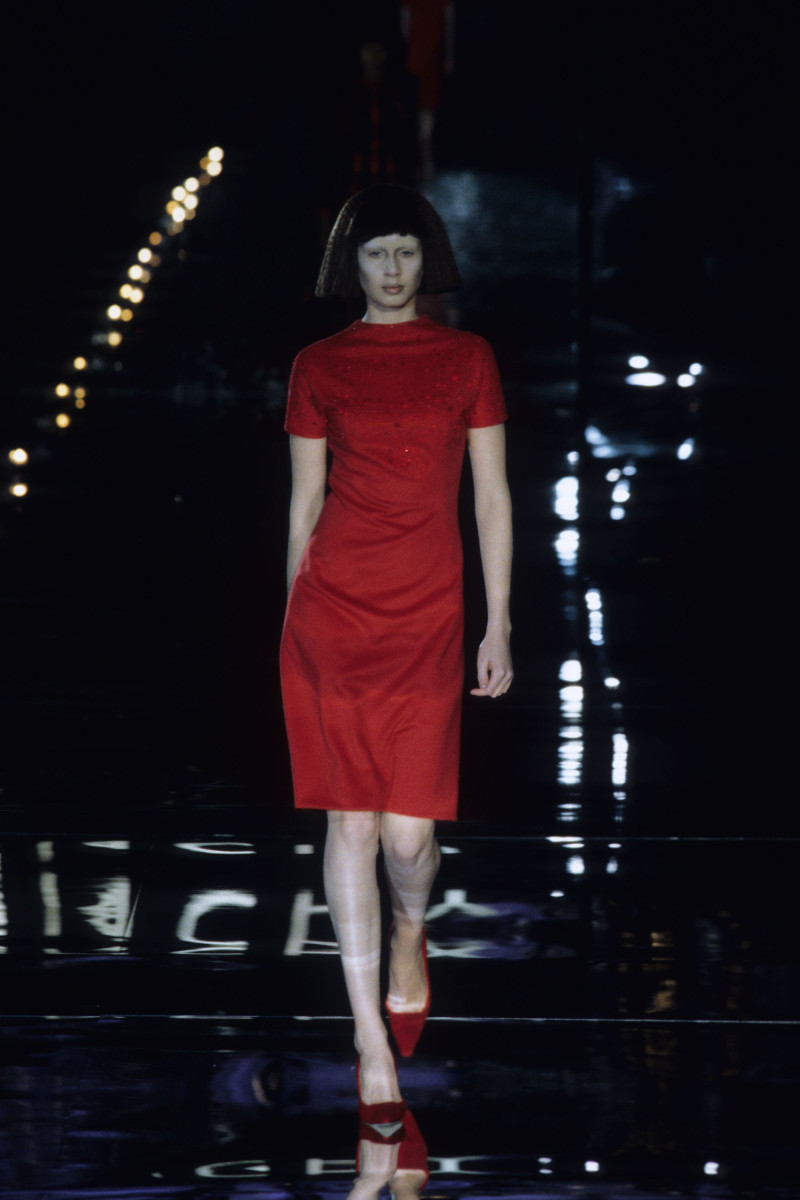 Givenchy fashion show for Autumn/Winter 1999