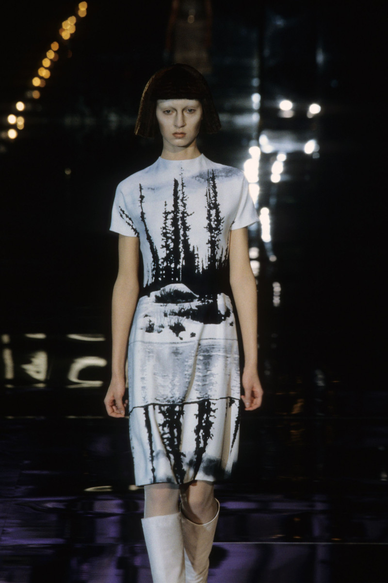Givenchy fashion show for Autumn/Winter 1999