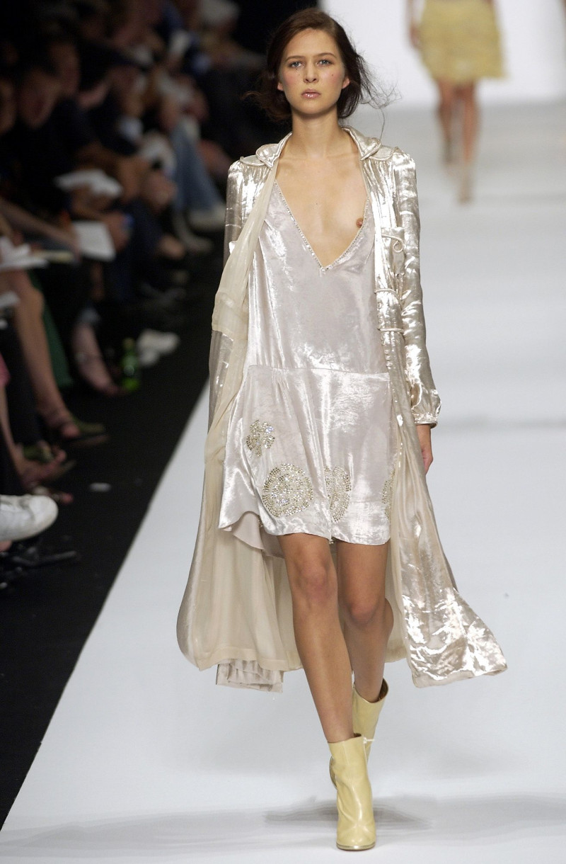 Marc Jacobs fashion show for Spring/Summer 2004