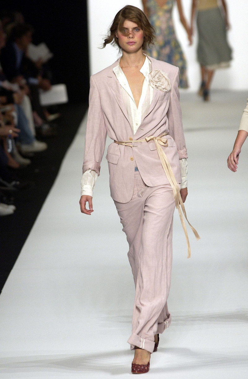 Marc Jacobs fashion show for Spring/Summer 2004