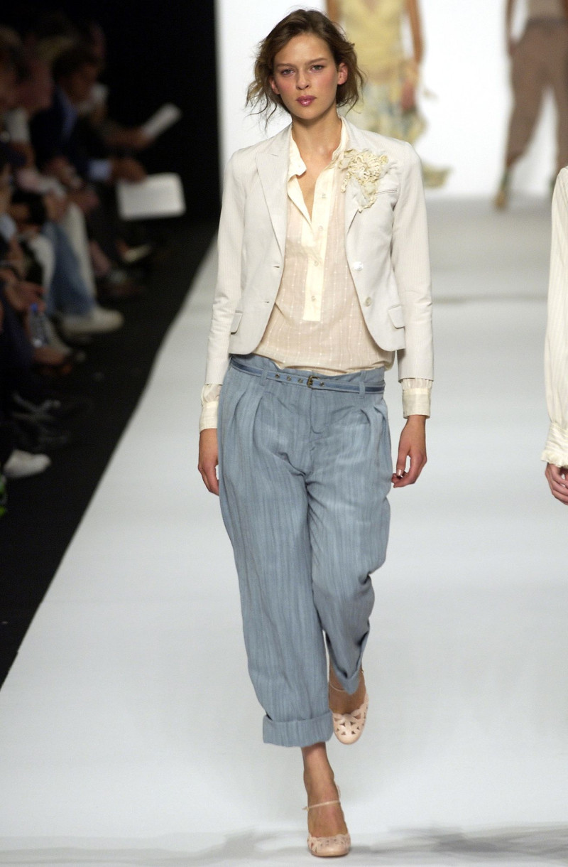 Marc Jacobs fashion show for Spring/Summer 2004