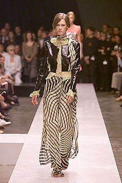Fendi fashion show for Spring/Summer 2000