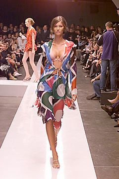 Fendi fashion show for Spring/Summer 2000