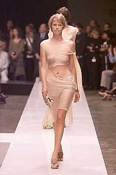 Fendi fashion show for Spring/Summer 2000
