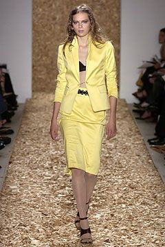 Anne Klein fashion show for Spring/Summer 2004