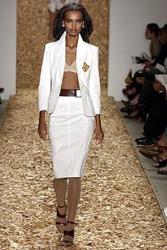 Anne Klein fashion show for Spring/Summer 2004