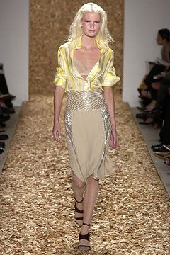 Anne Klein fashion show for Spring/Summer 2004