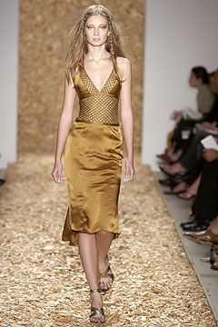 Anne Klein fashion show for Spring/Summer 2004