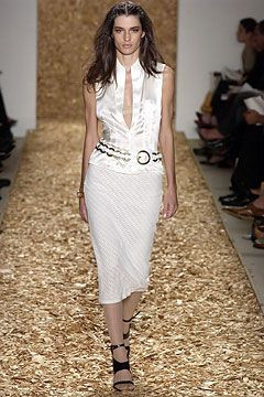 Anne Klein fashion show for Spring/Summer 2004