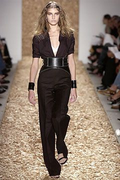 Anne Klein fashion show for Spring/Summer 2004