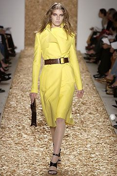 Anne Klein fashion show for Spring/Summer 2004