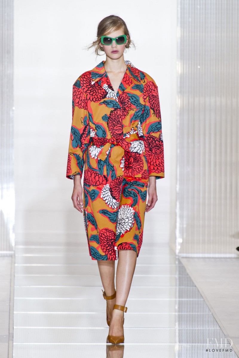 Esther Heesch featured in  the Marni fashion show for Spring/Summer 2013