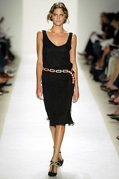 Carolina Herrera fashion show for Spring/Summer 2004