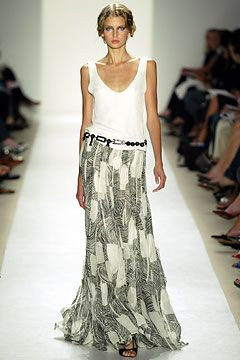 Carolina Herrera fashion show for Spring/Summer 2004