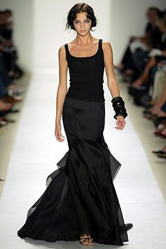 Carolina Herrera fashion show for Spring/Summer 2004