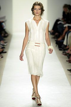Carolina Herrera fashion show for Spring/Summer 2004