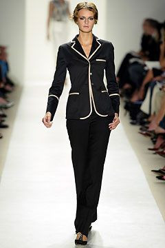 Carolina Herrera fashion show for Spring/Summer 2004