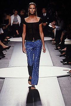 Alberta Ferretti fashion show for Spring/Summer 2000
