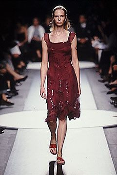 Alberta Ferretti fashion show for Spring/Summer 2000