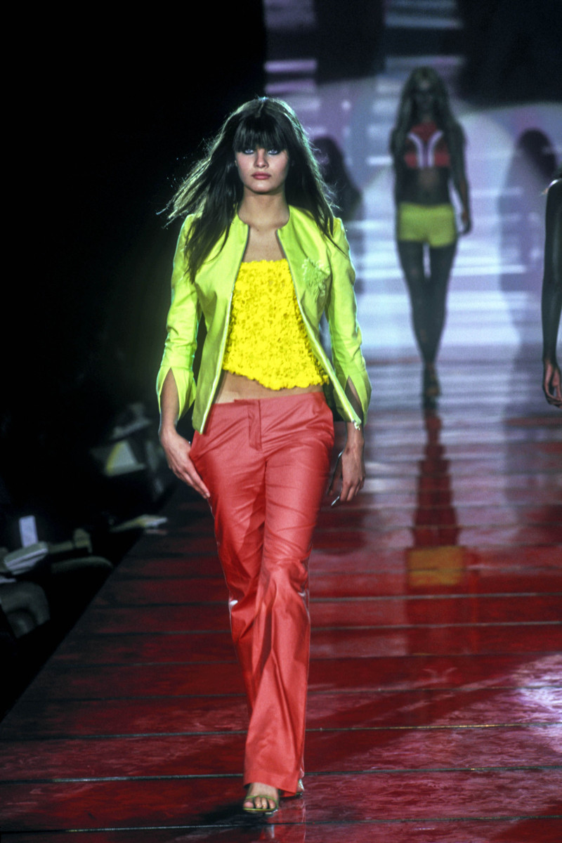 Isabeli Fontana featured in  the Versus fashion show for Spring/Summer 2000
