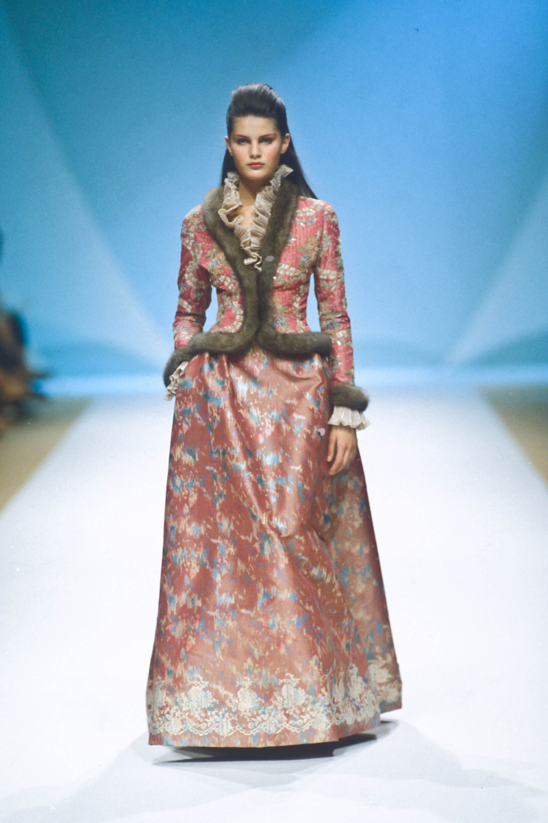 Isabeli Fontana featured in  the Balmain fashion show for Autumn/Winter 1999