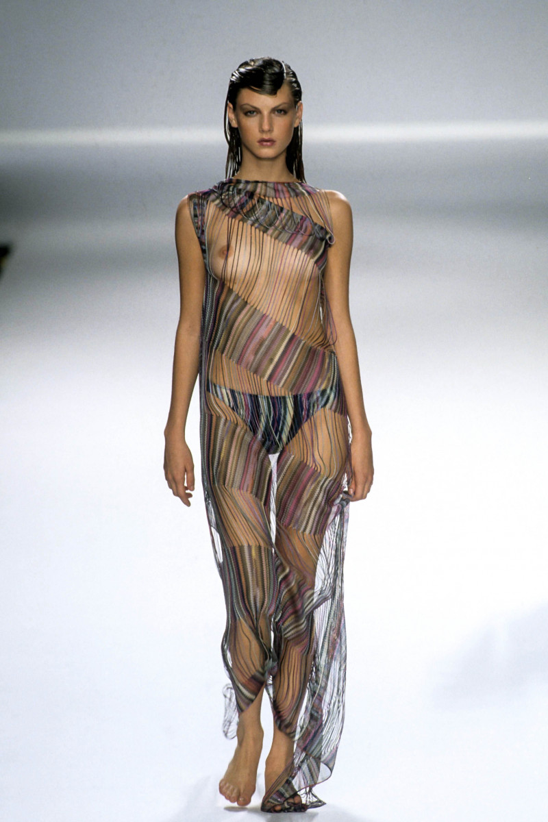 Angela Lindvall featured in  the Missoni fashion show for Spring/Summer 1998