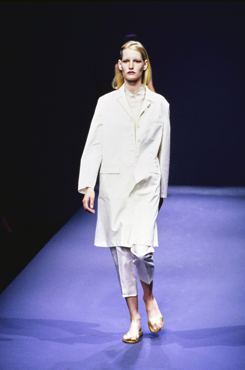 Prada fashion show for Spring/Summer 1998