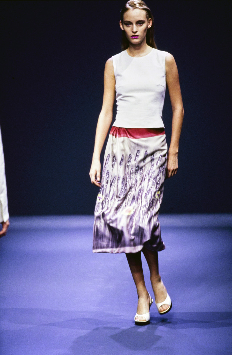 Prada fashion show for Spring/Summer 1998