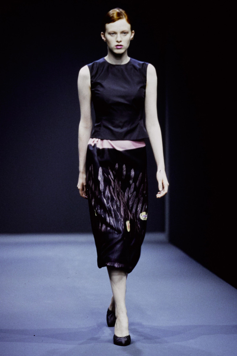 Prada fashion show for Spring/Summer 1998