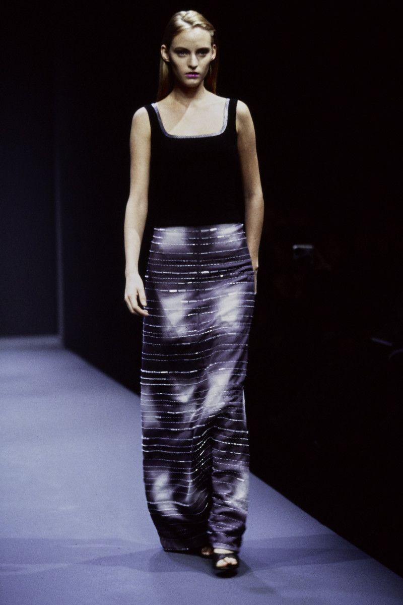 Prada fashion show for Spring/Summer 1998