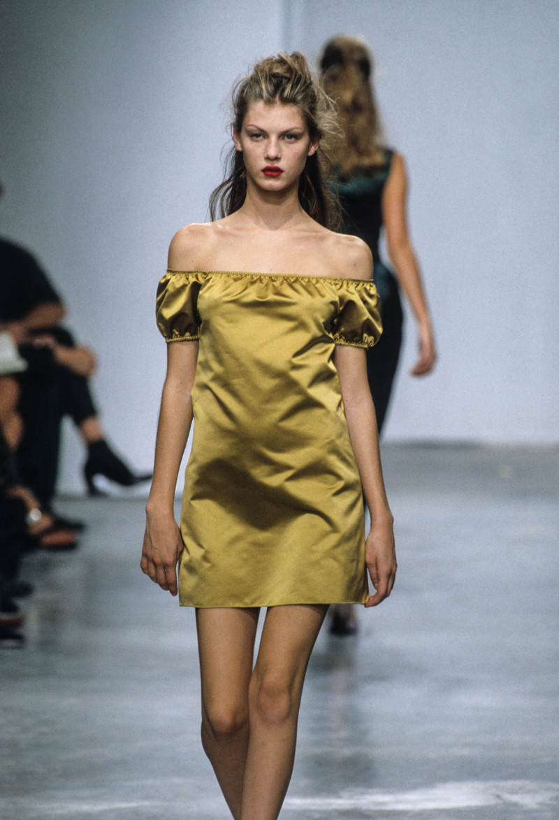 Angela Lindvall featured in  the Miu Miu fashion show for Spring/Summer 1998