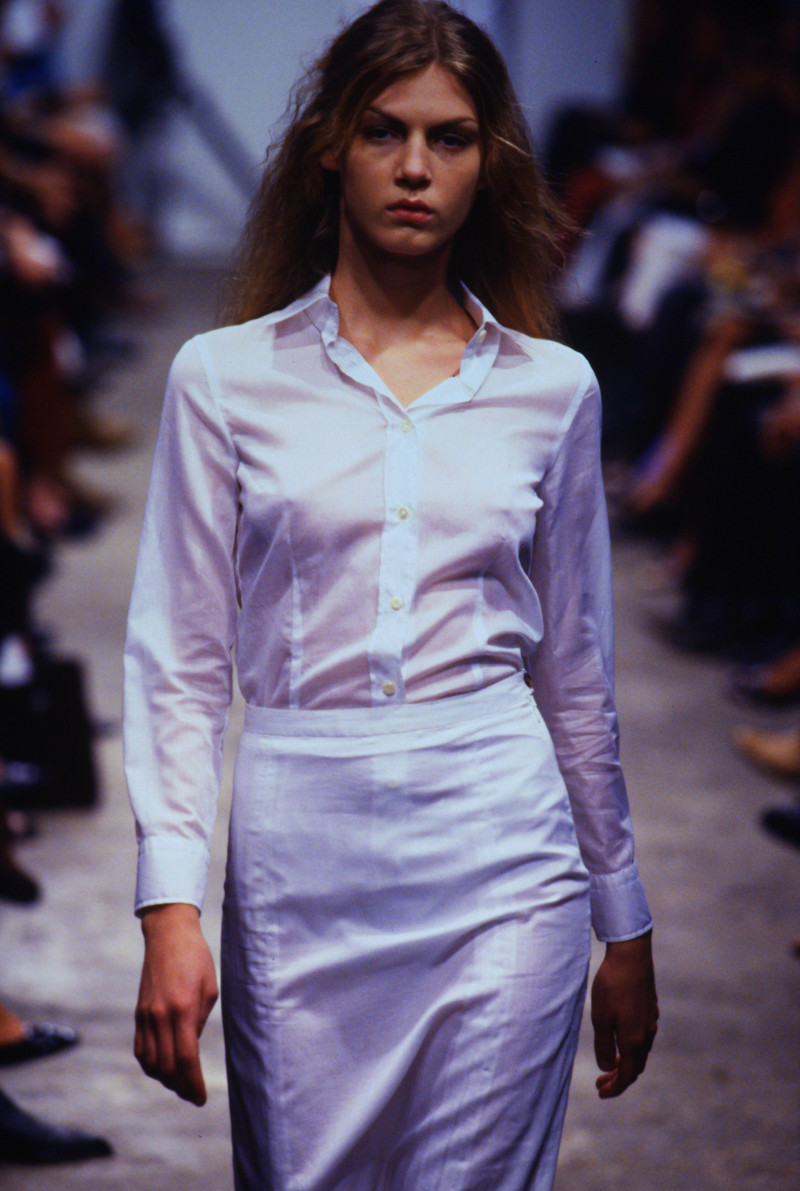 Angela Lindvall featured in  the Alberto Biani fashion show for Spring/Summer 1997
