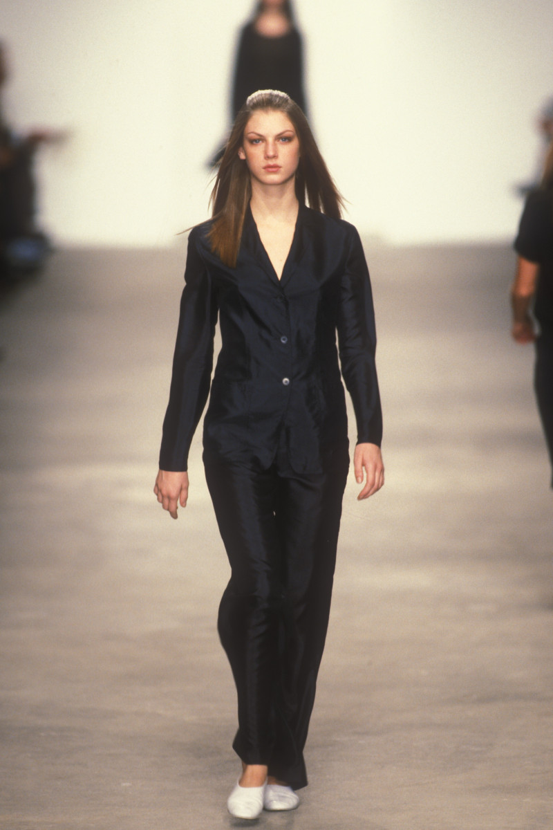 Angela Lindvall featured in  the Calvin Klein 205W39NYC fashion show for Spring/Summer 1998